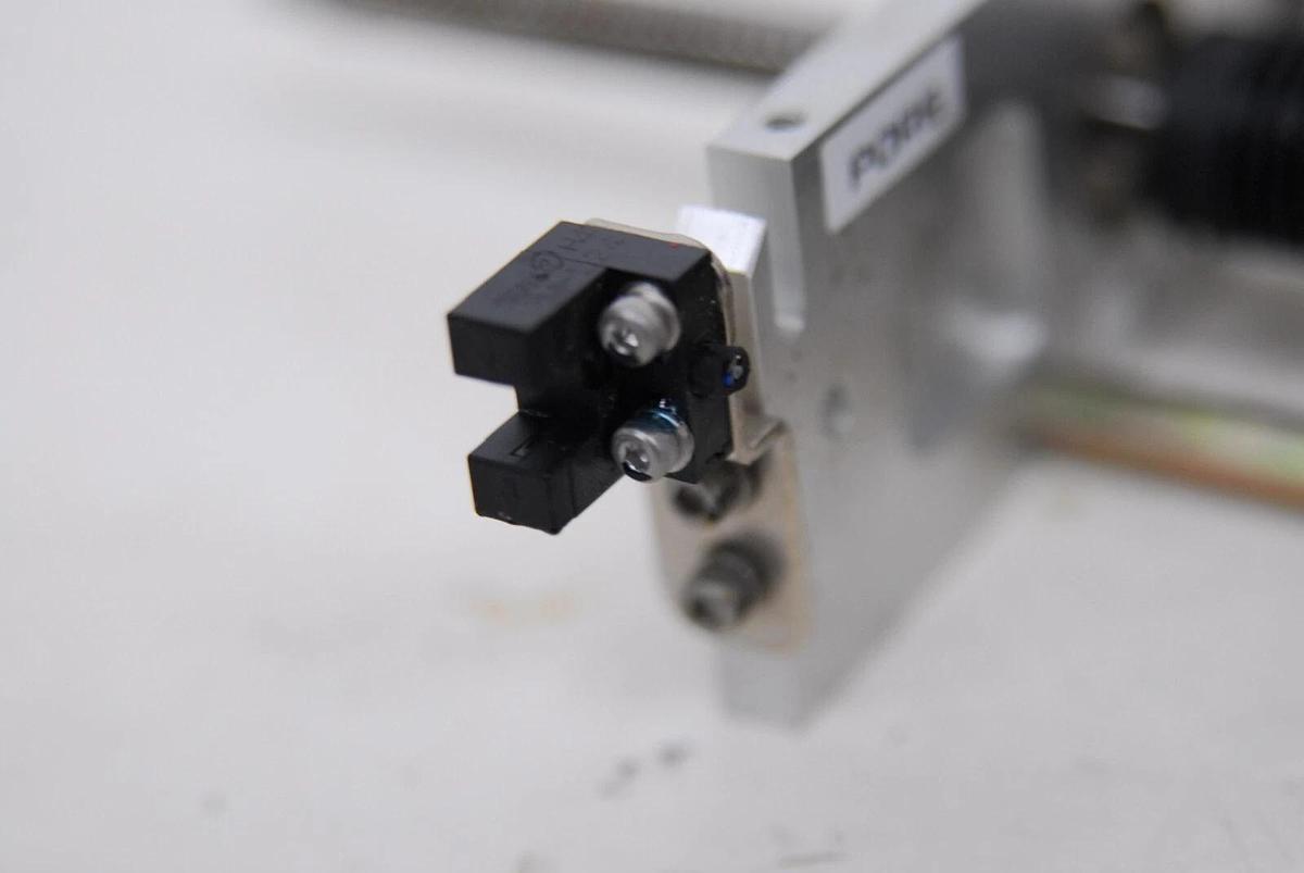 Used Sanyo Denki 103H548-0440 StepSyn Stepping Motor (QIAGEN BIOROBOT EZ1)