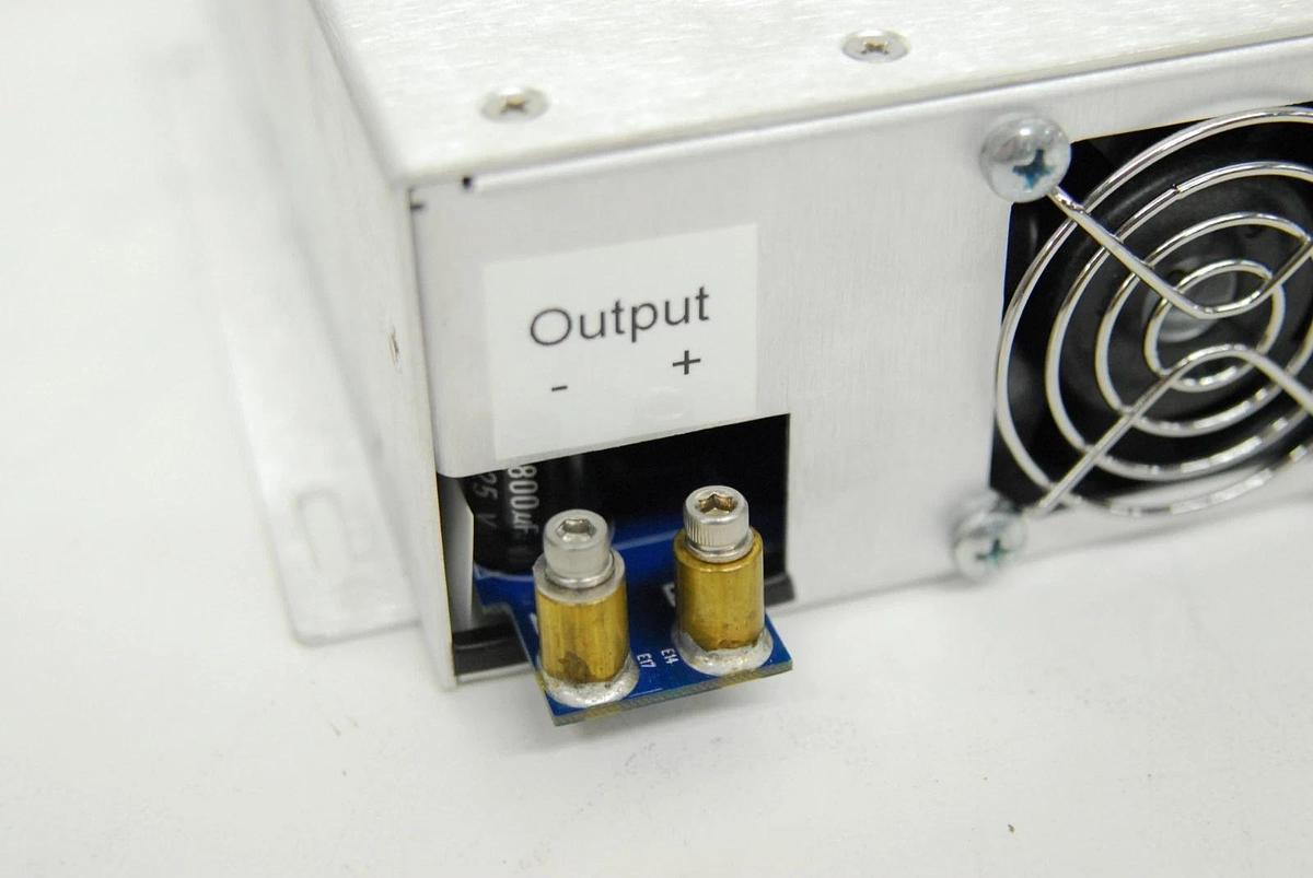 Used Lumina LDD-100-50-2.5 11001149F Laser Diode Driver Power Supply 0-50A 2.5V 100W