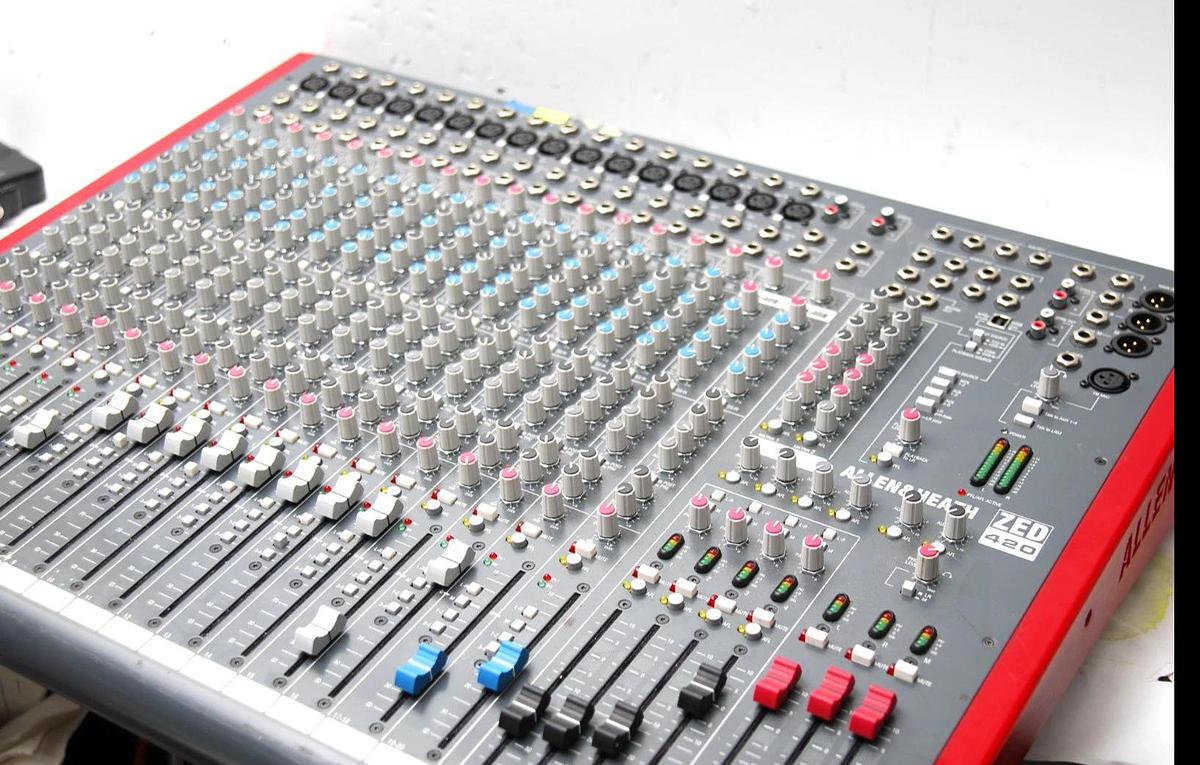 Used Allen & Heath ZED-420 16-Channel Mixer