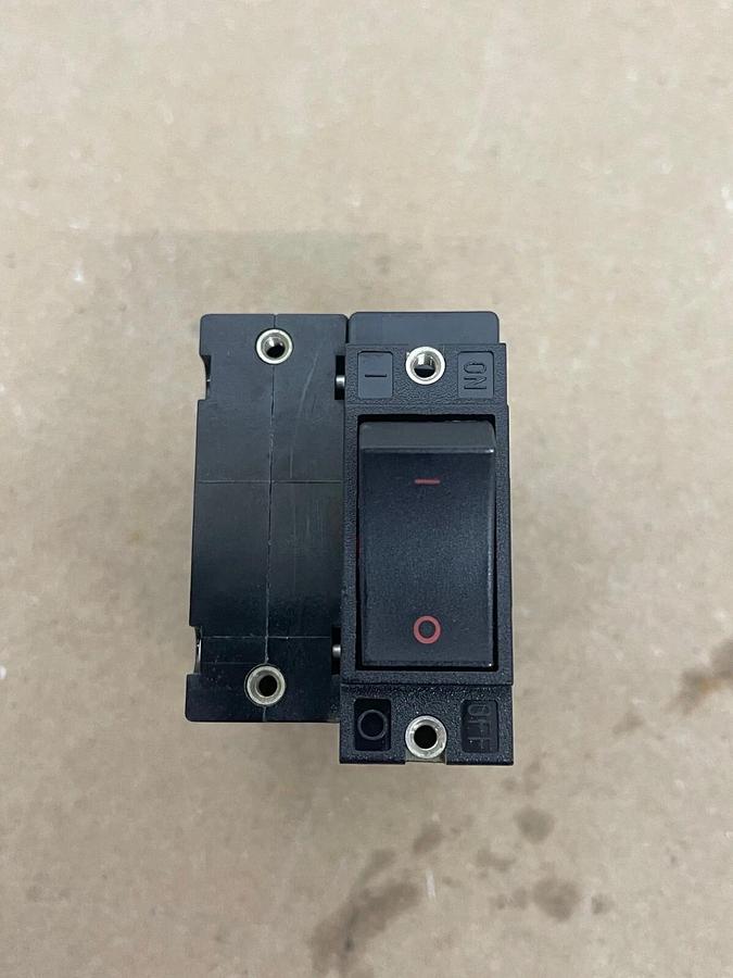 Used Carlingswitch AD2-B0-36-615-2F2-D Switch