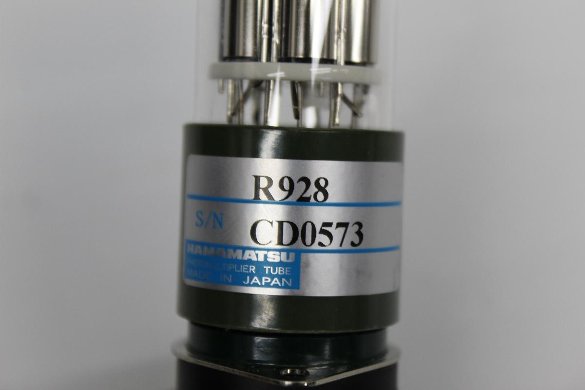 Used Hamamatsu R928 Photomultiplier Tube w/ HC123-01 HV Power Base - LOT OF 2