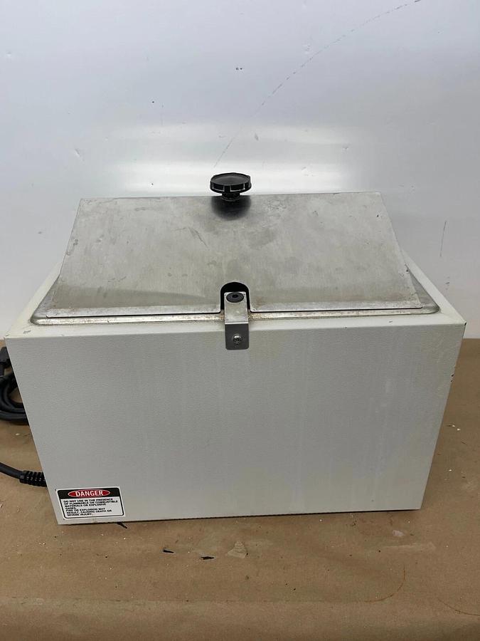 Used Barnstead Lab-Line Aquabath 18007