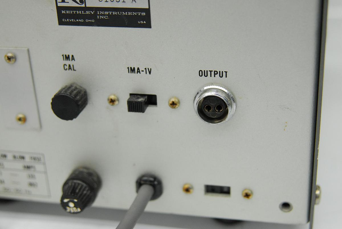 Used Keithley Instruments 414A Picoammeter w/ Manual - CamScan SEM