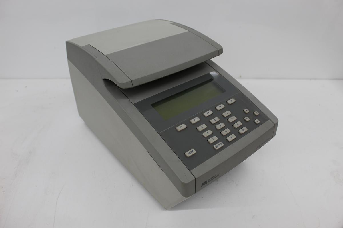 Used Applied Biosystems 2720 Thermal Cycler 96-Well PCR
