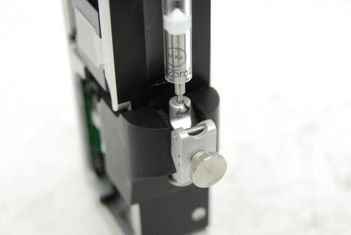 Used Tecan 30081035 Syringe Pump CXP T-CH Vision Max W/ 30055843 CXP Driver Board