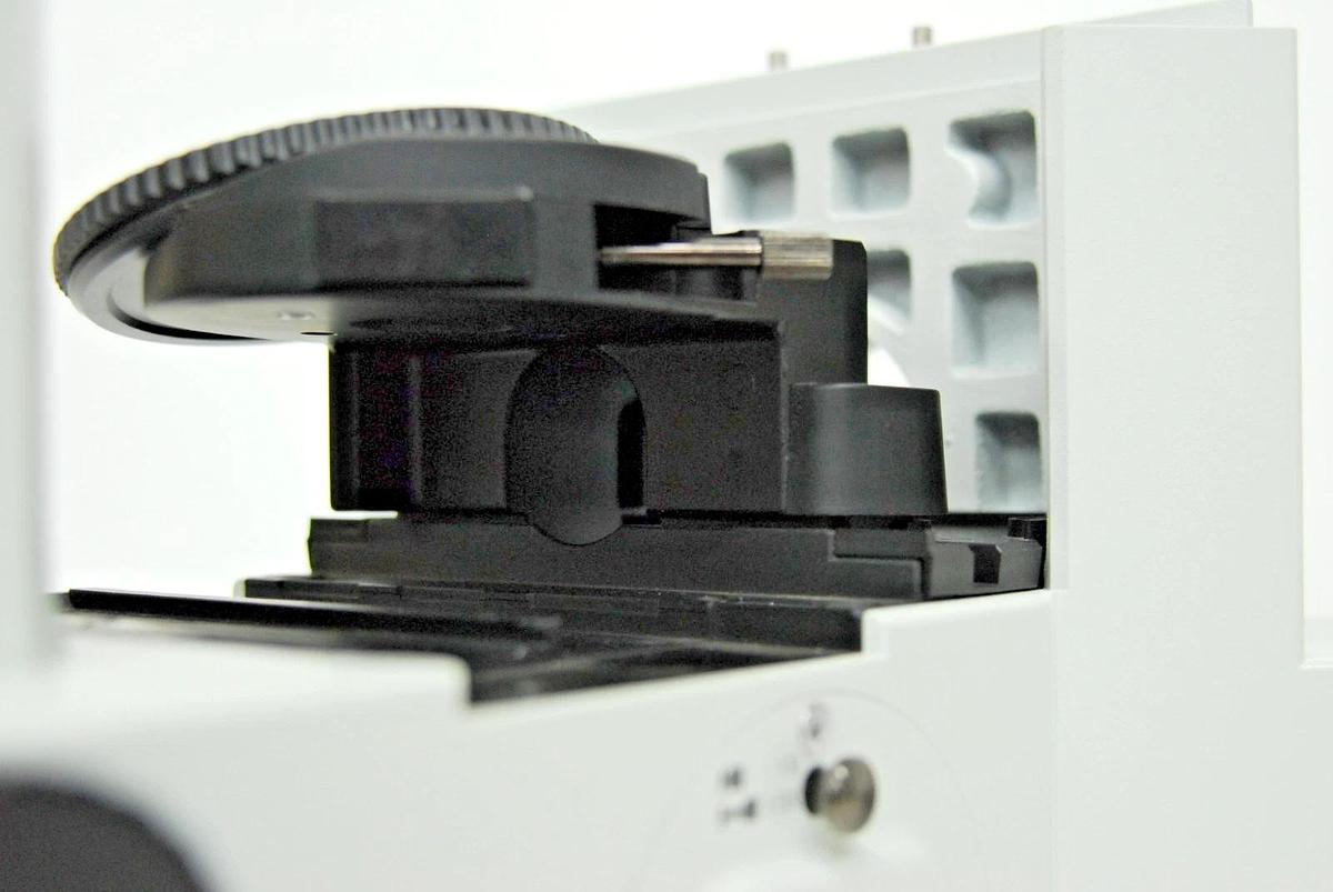 Used Olympus IX70 IX70-S8F2 Inverted Microscope Base - Working