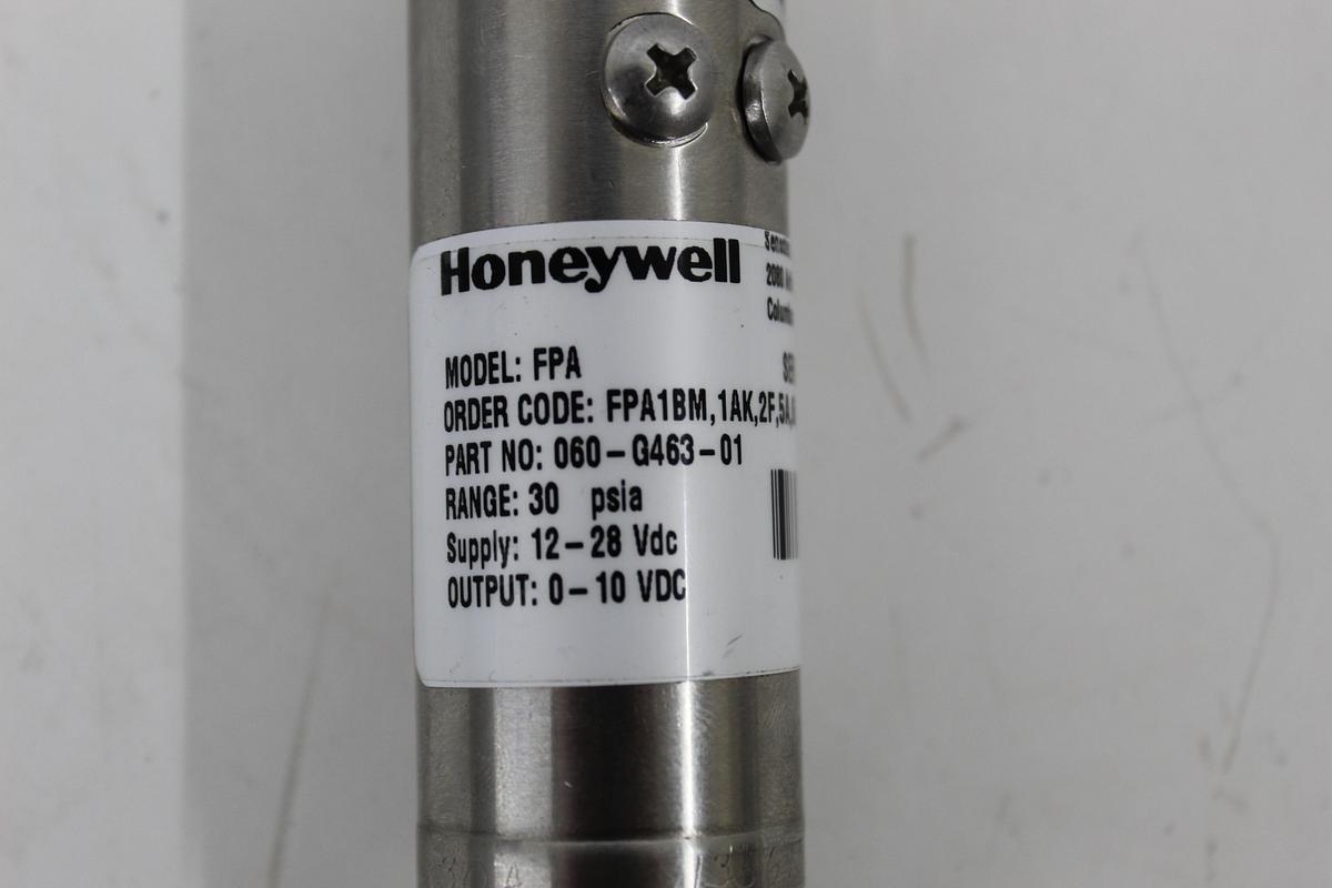Used Honeywell FPA FPA1BM Pressure Transducer 30 PSI 0-10V 060-G463-01