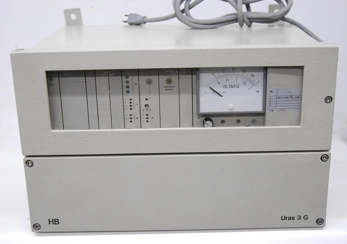 Used H&B  URAS 3 G Gas Analyzer C02 (Hartmann and Braun) - Read Description