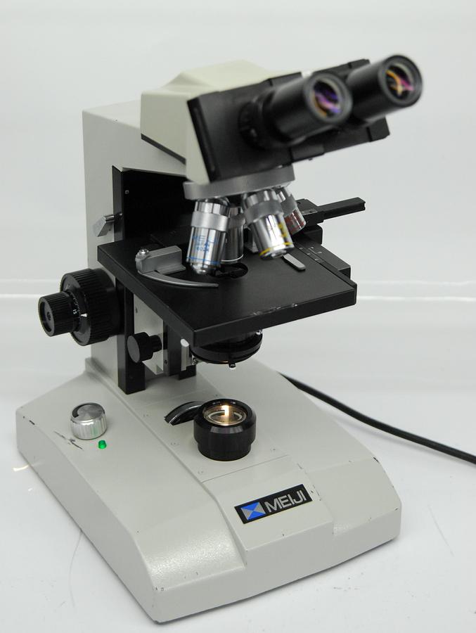 Used Meiji ML2000 Binocular Compound Microscope W/ S.FlatField 4/10/40/100 Objectives