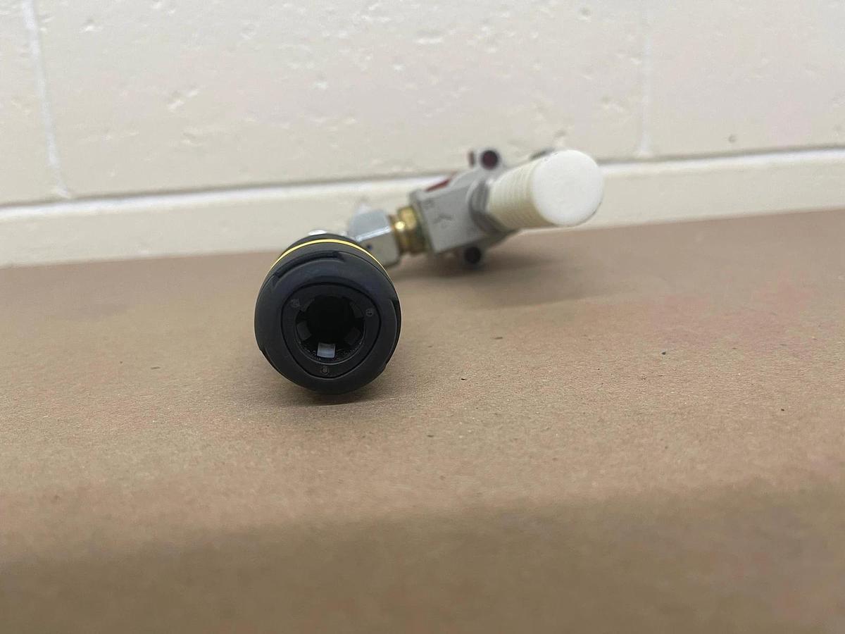 Used SMC VHS40-F04 Single Action Relief Valve