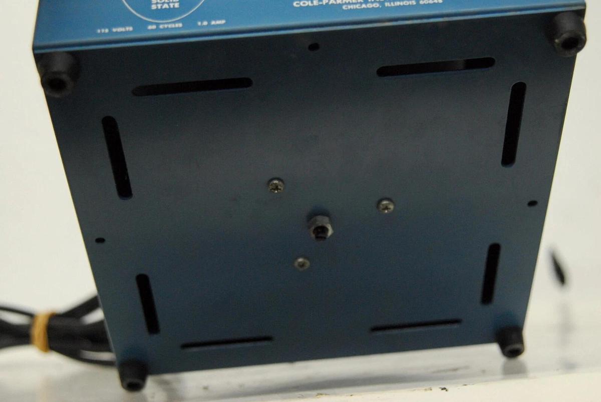 Used Cole-Parmer 4815 9"x9" Magnetic Stirrer