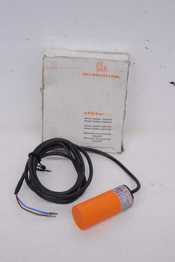 Used IFM KB-2020-ABOA (KB0041) Capacitive Sensor