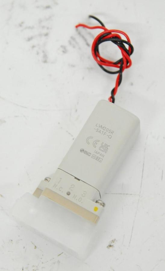 Used SMC LVM205R-5A1F-Q 3-Port Direct-Acting Base-Mounted Chemical Solenoid Valve