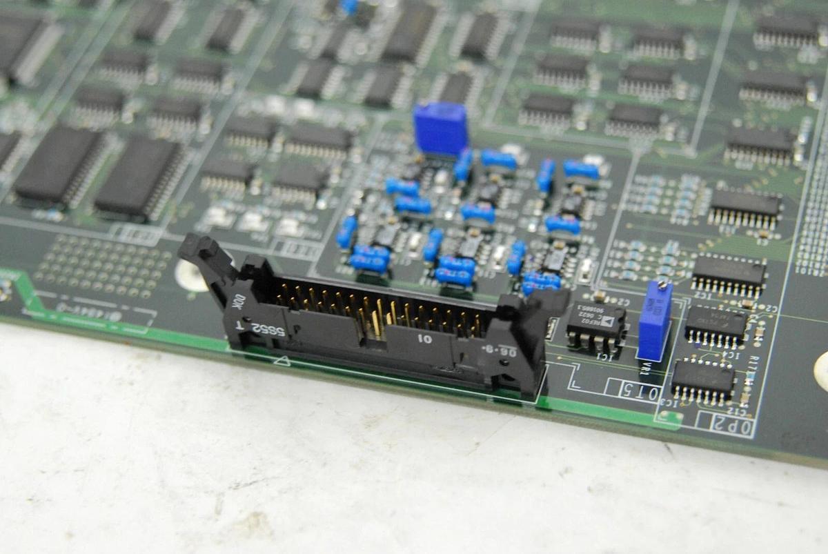 Used Applied Biosystems 3130 - IOPLUS 628-4124 Control Board