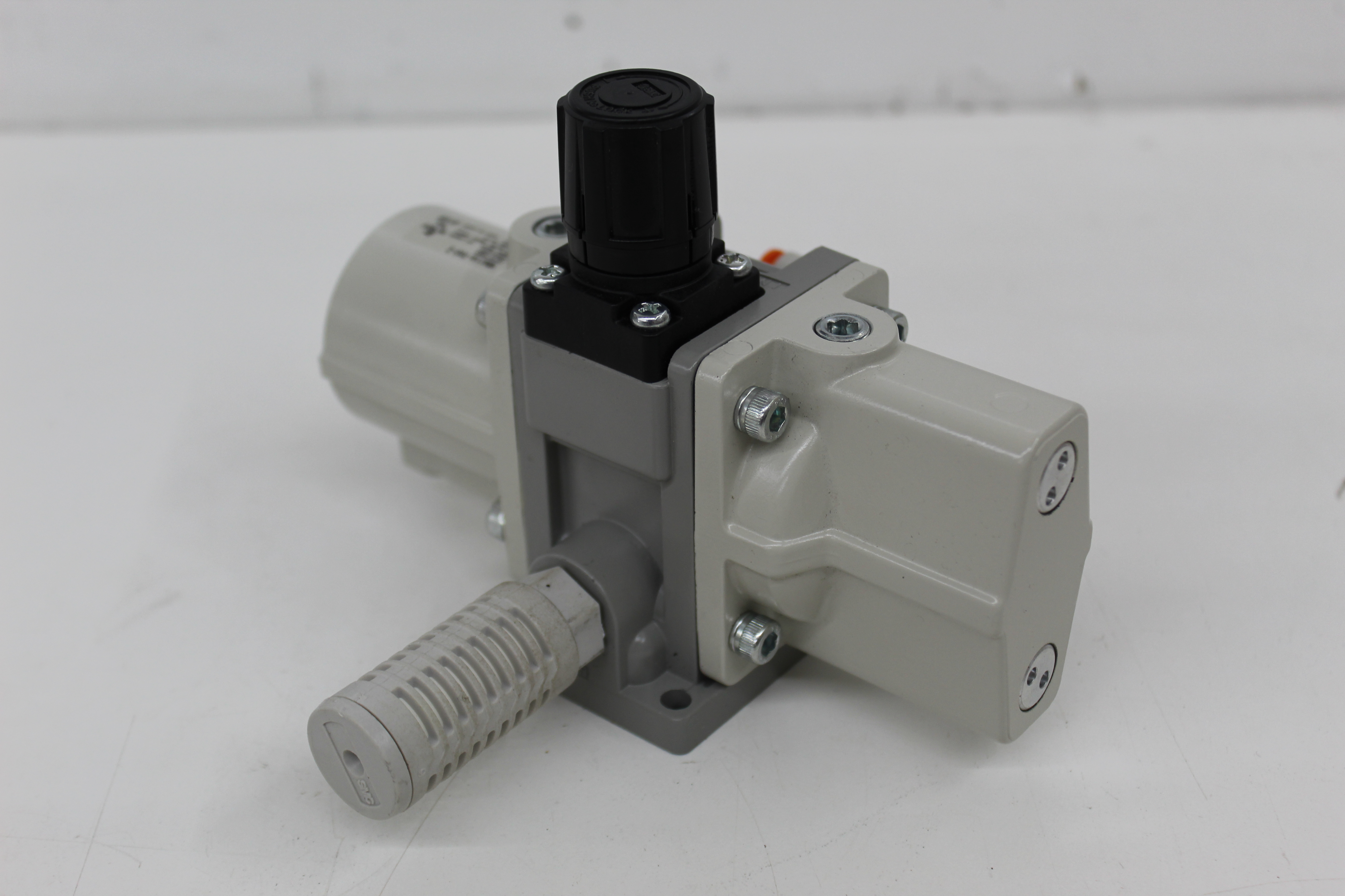Used SMC VBA11A-T02-Z Pneumatic Air Pressure Booster Regulator 145 PSI In 290 PSI Out
