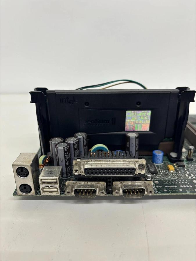 Used 754558-304 Intel ATX System Board