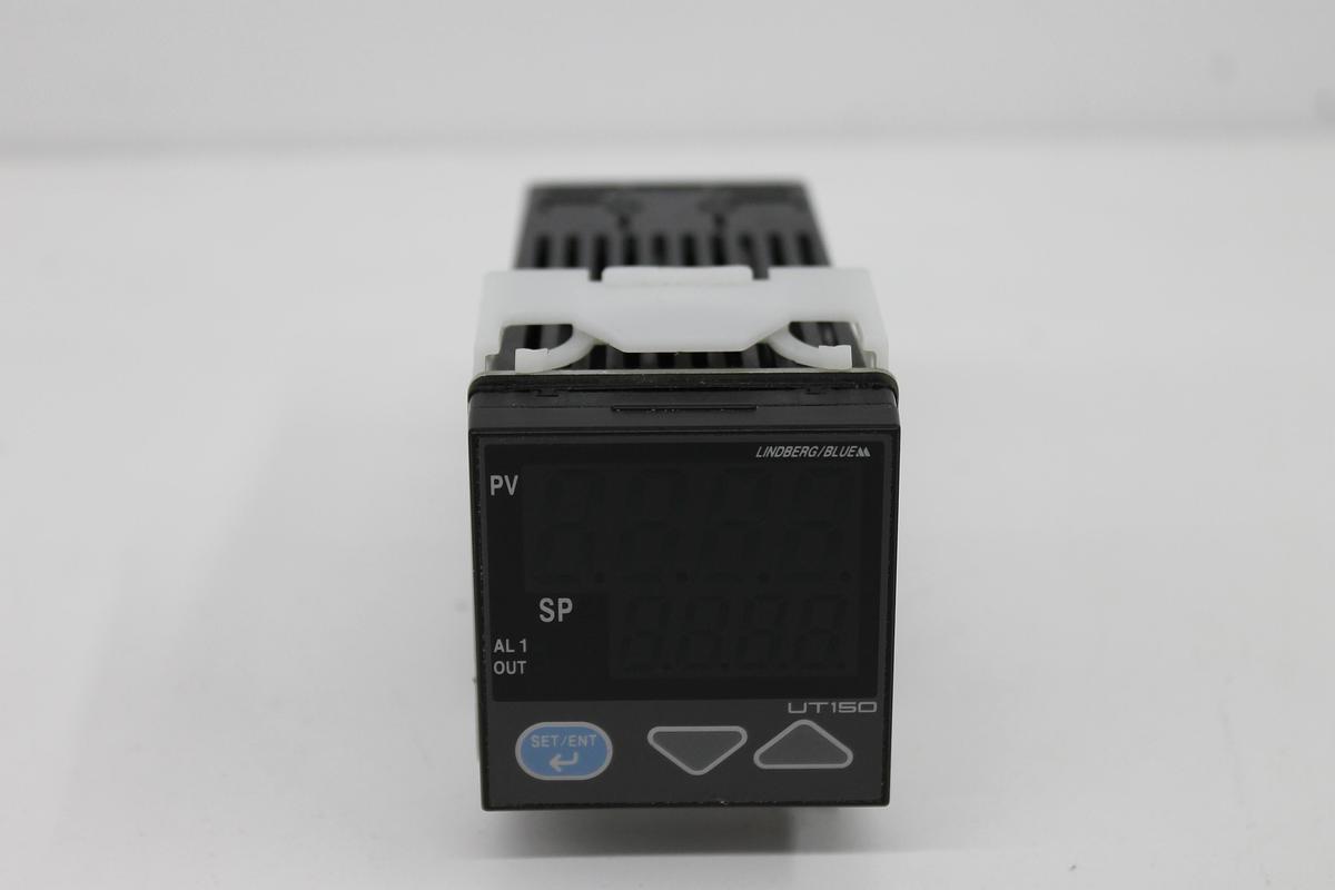 Used Yokogawa UT150-VN Digital Temperature Controller