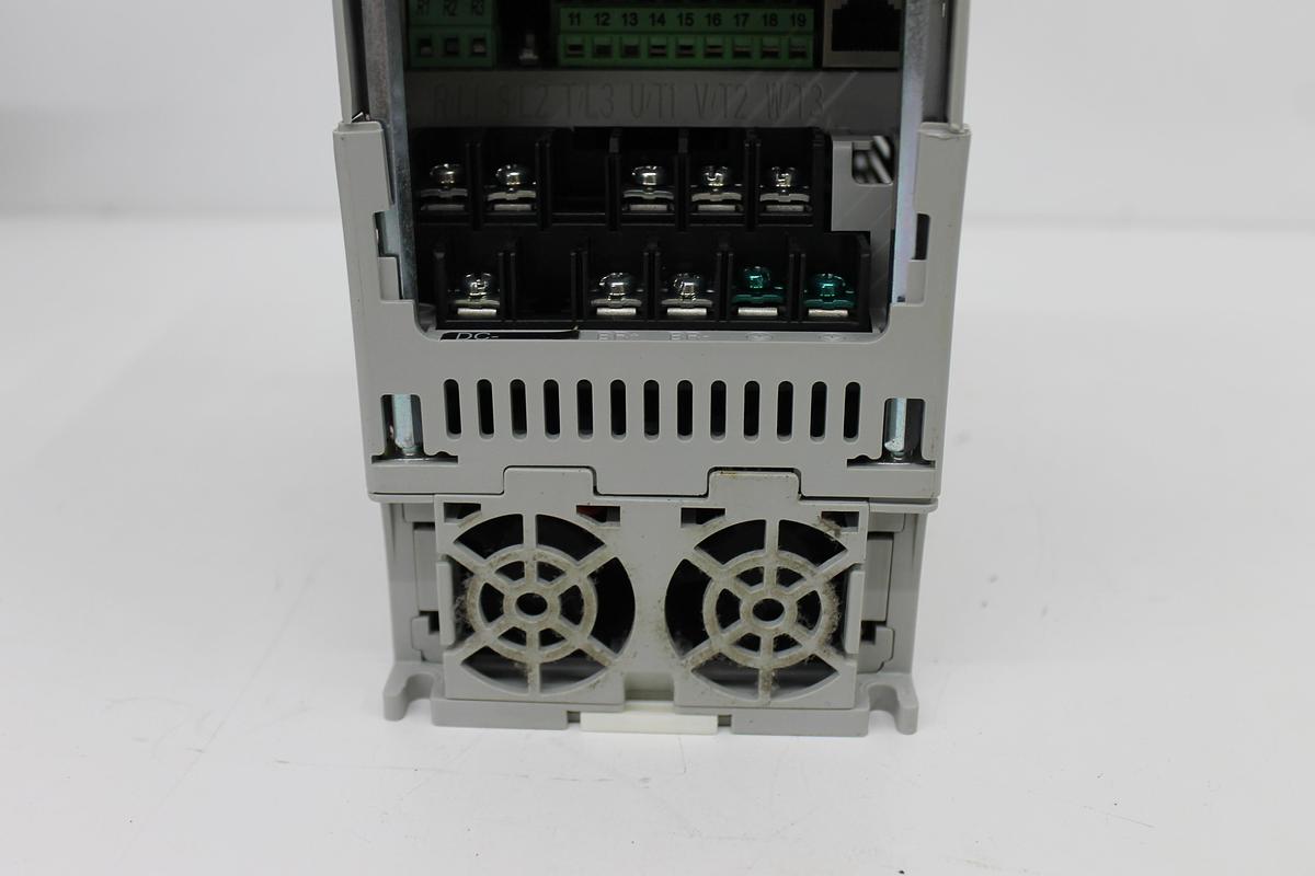 Used Allen Bradley 22B-V5P0N104 PowerFlex 40 Variable AC Drive 120V 1PH Input