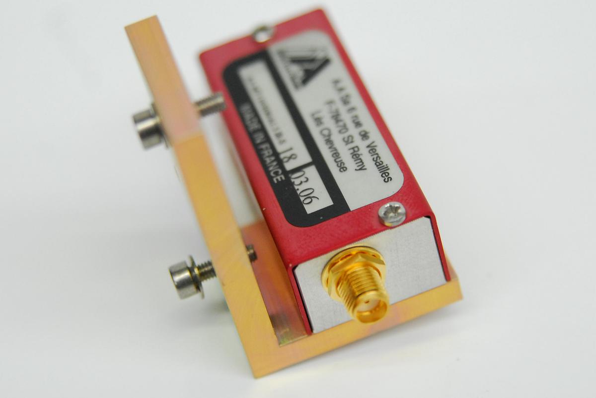 Used AA Opto-Electronic AA.MT110/B50/A1.5 IR-S 110MHz AOM Acousto-Optic Modulator