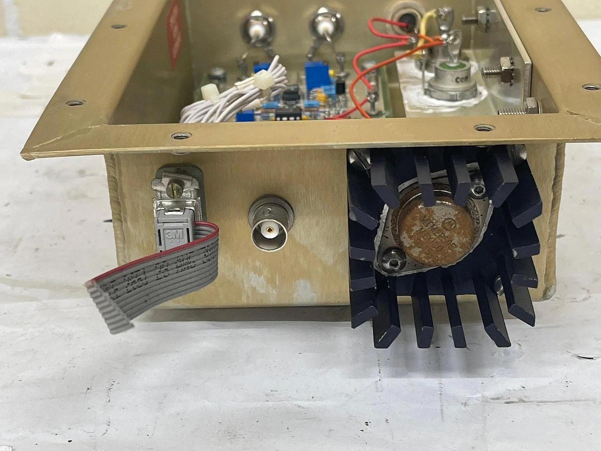 Used Perkin Elmer N069-9573 RF GEN Plasma PWR