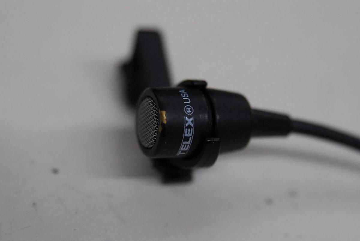 Used Telex FMR-450 Wireless Receiver W/ Belt pack, Mic, Ant. & Case No US Usage