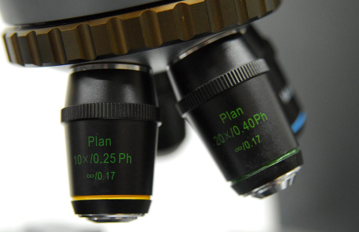 Used Motic BA400 Trinocular Phase Contrast Microscope W/ Plan 10/20/40/100 Objectives