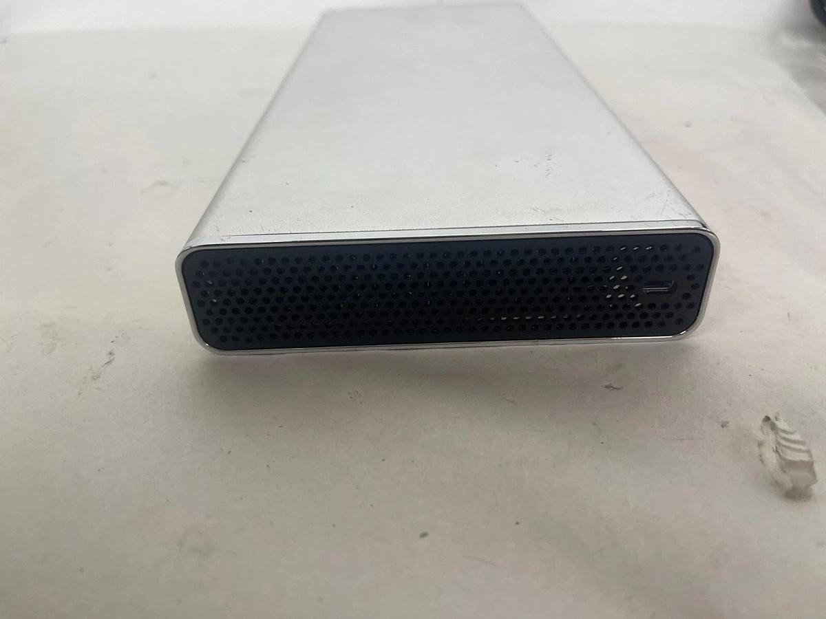 Used Polycom 2201-64752-001 RealPresence Group 300 - TESTED