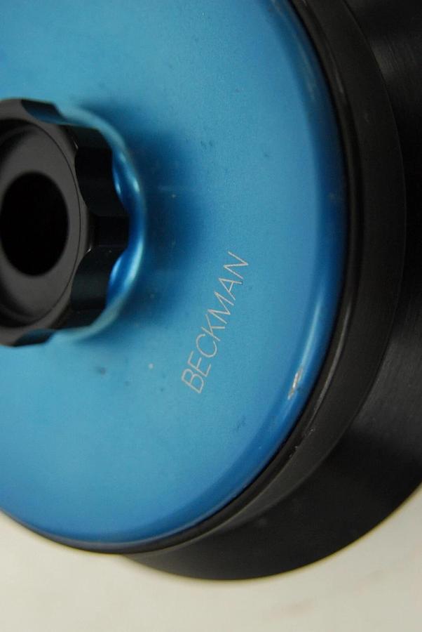Used Beckman F2402H Fixed Angle Rotor (24 x 2.0 mL, 26,000rpm, 61,970 x g) W/ LID