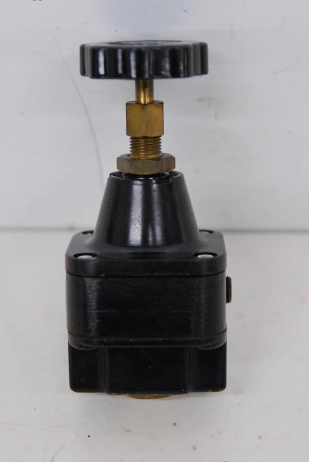 Used Norgren 11-018-100 Air Pressure Regulator - 1/4" NPT 746350064018