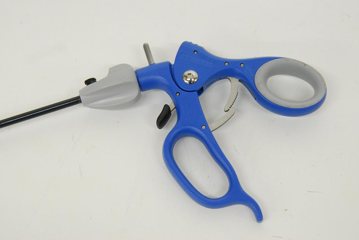 Used Snowden Pencer 90-6320 Bullet Nose Grasper