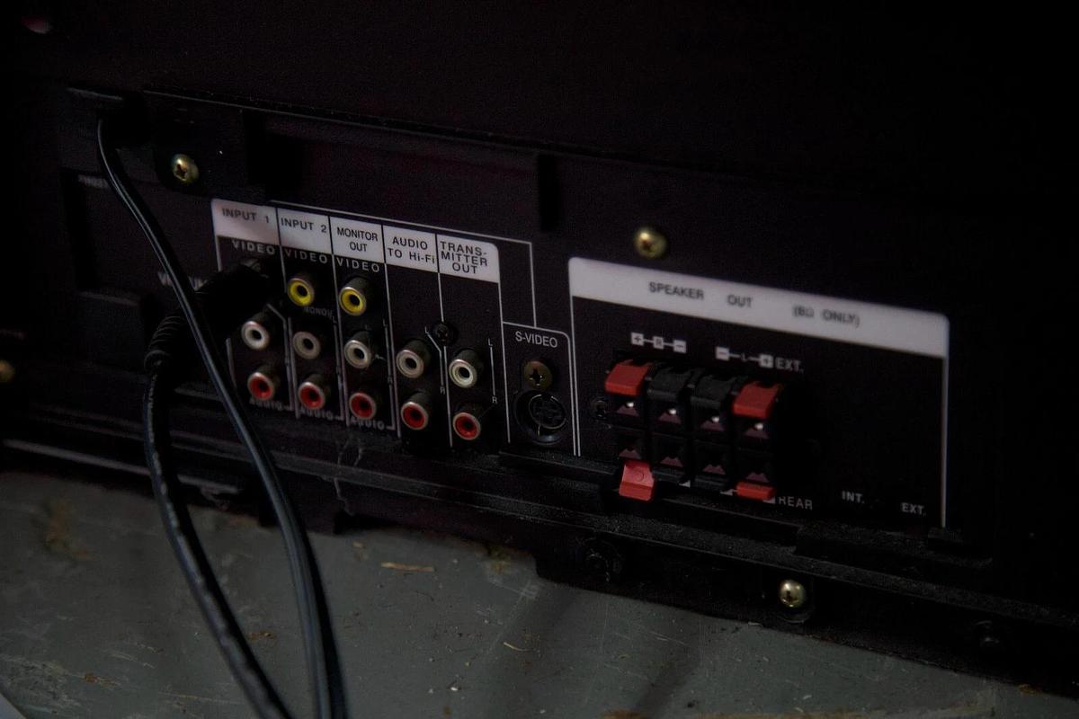 Used Hitachi 35ux70ba 35" Ultravision CRT