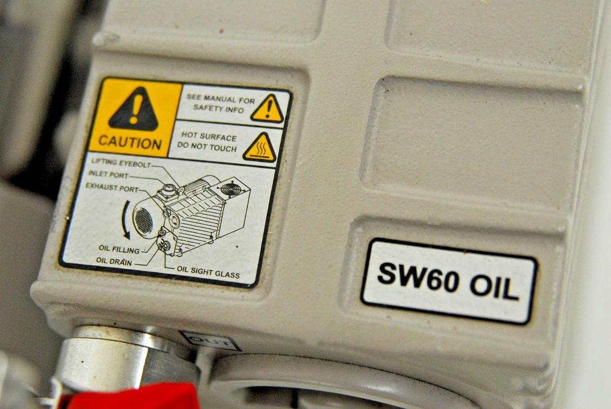 Used Varian MS30 8499225R001 0370408503 Mono-Stage Rotary Vane Vacuum Pump (200-240V)