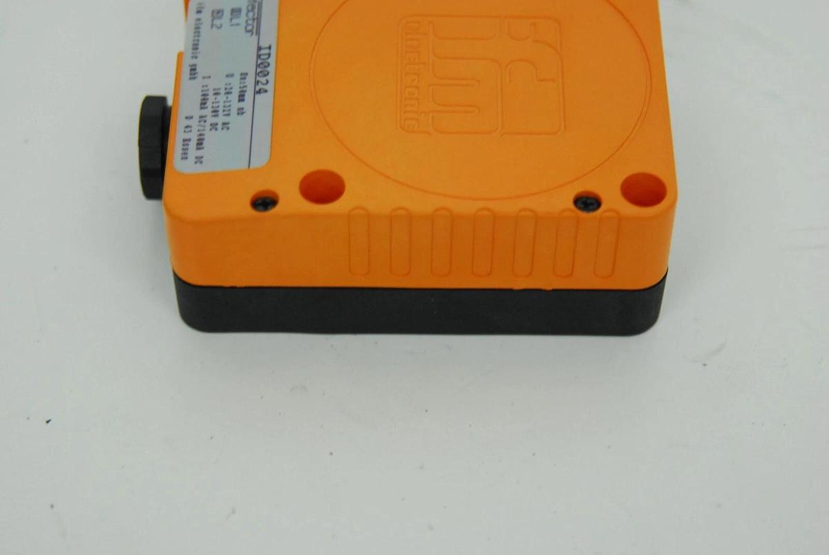 Used IFM efector ID0024 Inductive Proximity Sensor (IDE2050-ARKA/ID0024)