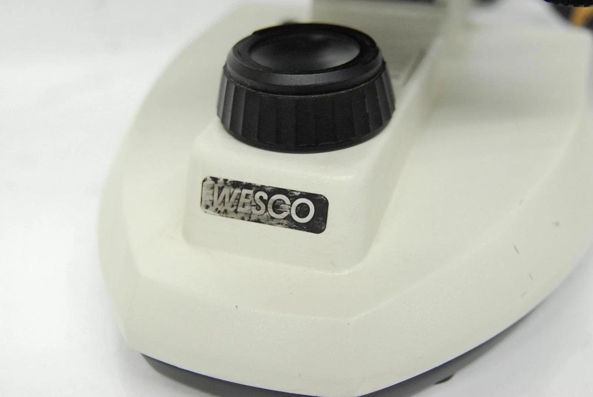 Used Wesco Lab VU 4200 Binocular Microscope W/ 4/10/40/100x SP-Achro Objectives