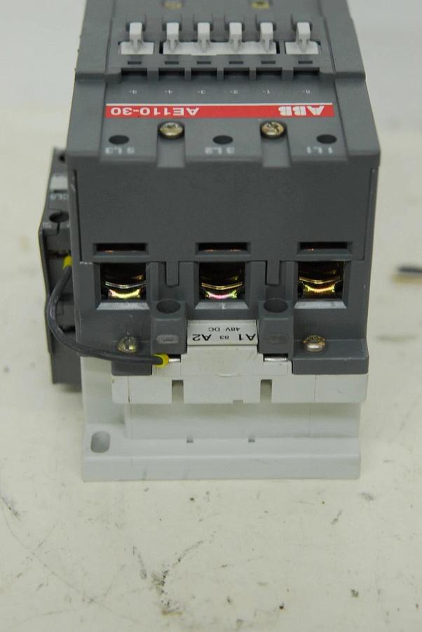 Used ABB AE110-30 Non-Reversing Three Phase Contactor W/ ABB CCL5-01 Auxiliary