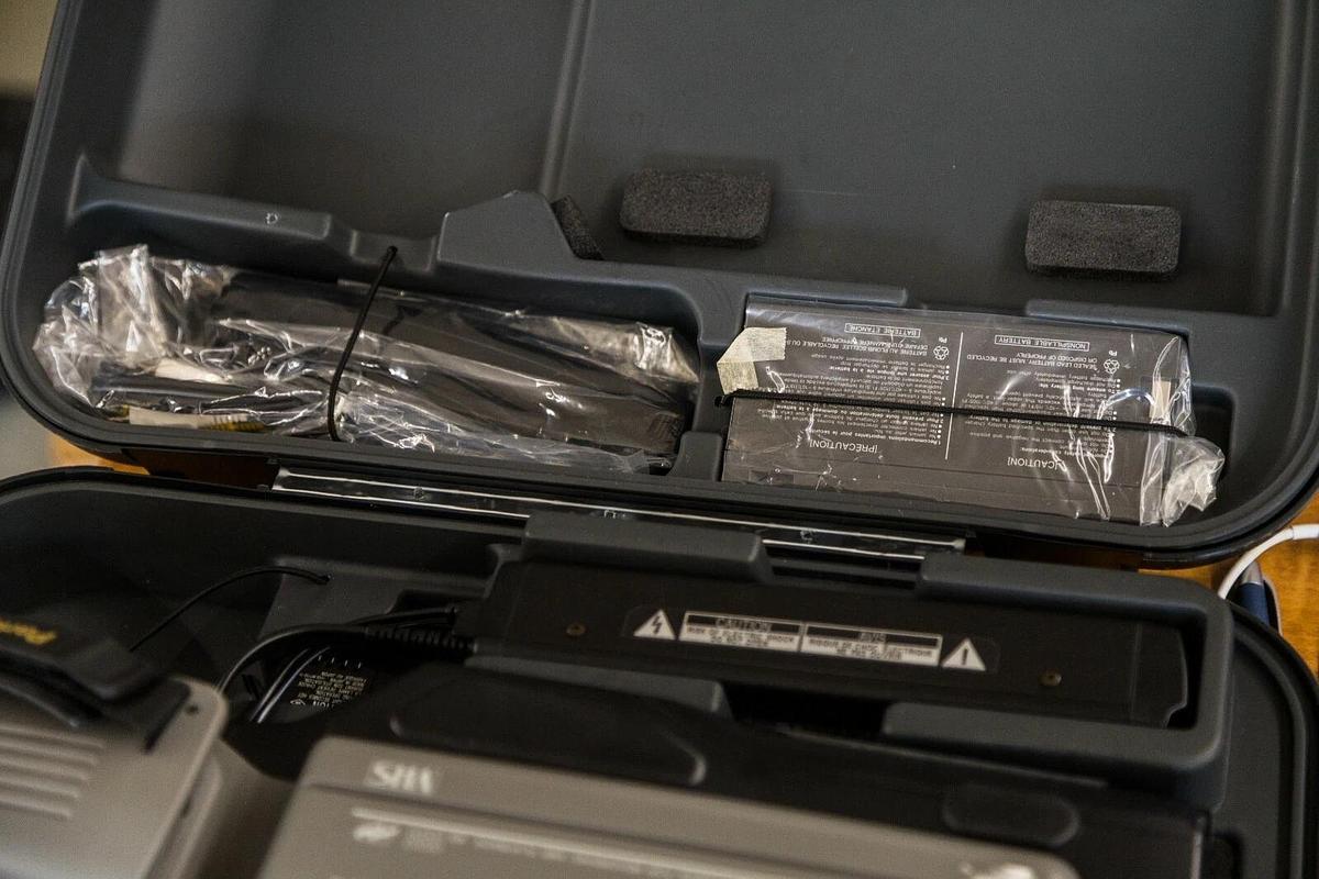 Used Panasonic AG-188 VHS Reporter Camcorder With Case For Parts