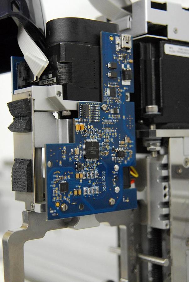 Used Gilson 32000009 Pipette Head Assembly (Pipetmax 268) W/ Rails, Tip Ejector Foot