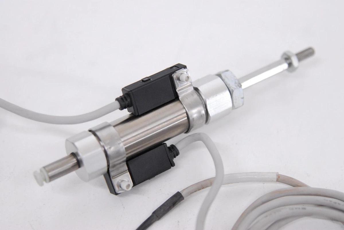 Used SMC NCDJ2KB16-100R-H7A1L Round Body Pneumatic Cyclinder - BD FACSAria