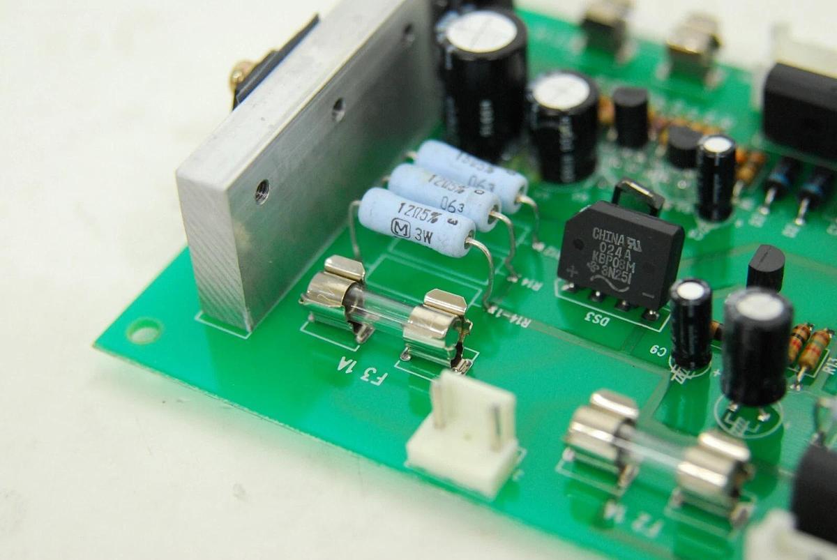 Used Mitsubishi 96041P300D-5 Circuit Board (RA-90 Wire EDM)