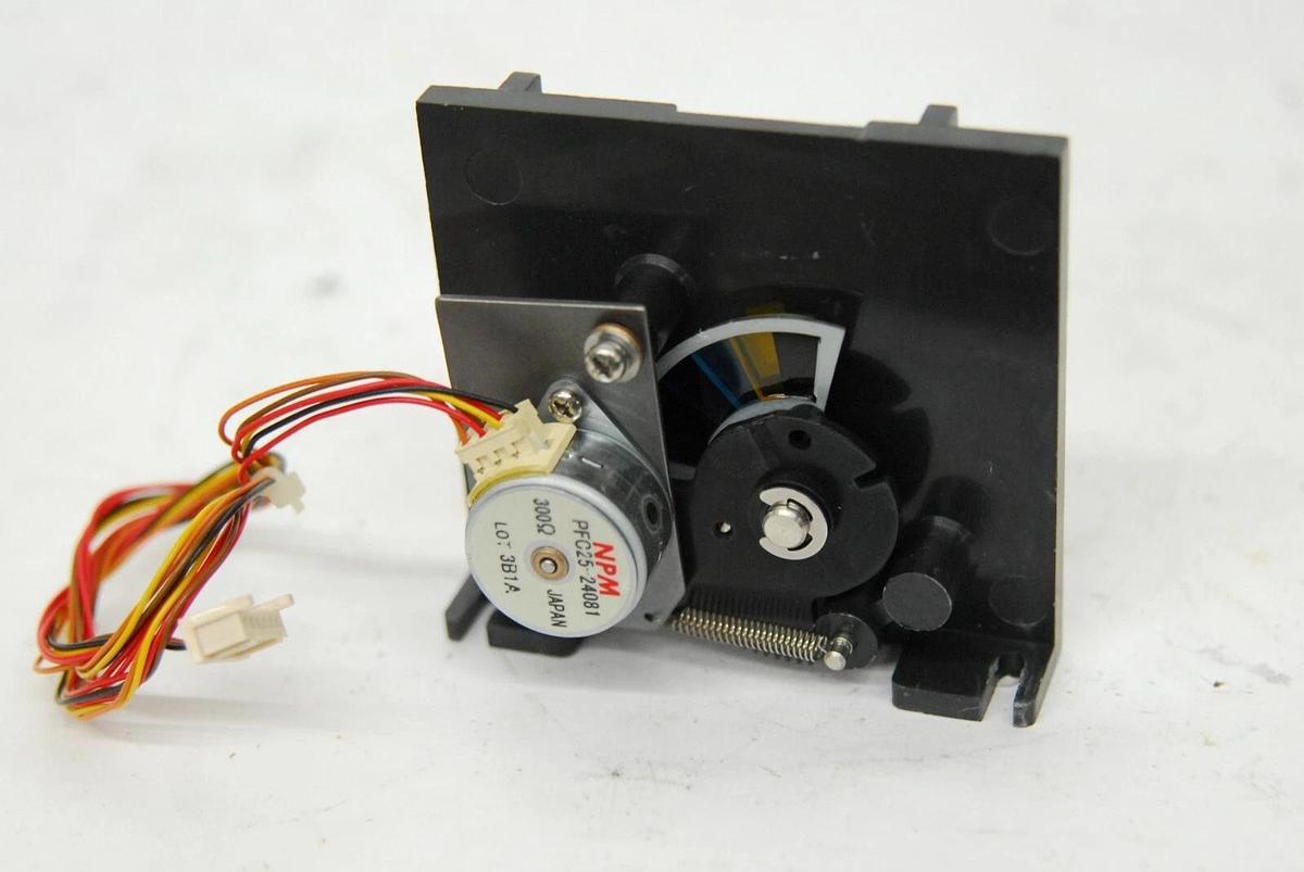 Used 206-67024-01 Slit and Filter Assembly - Shimadzu UV-1700