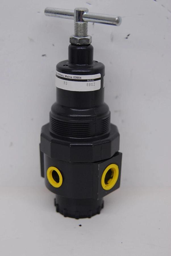 Used Watts R11-03C M3 Compact Regulator