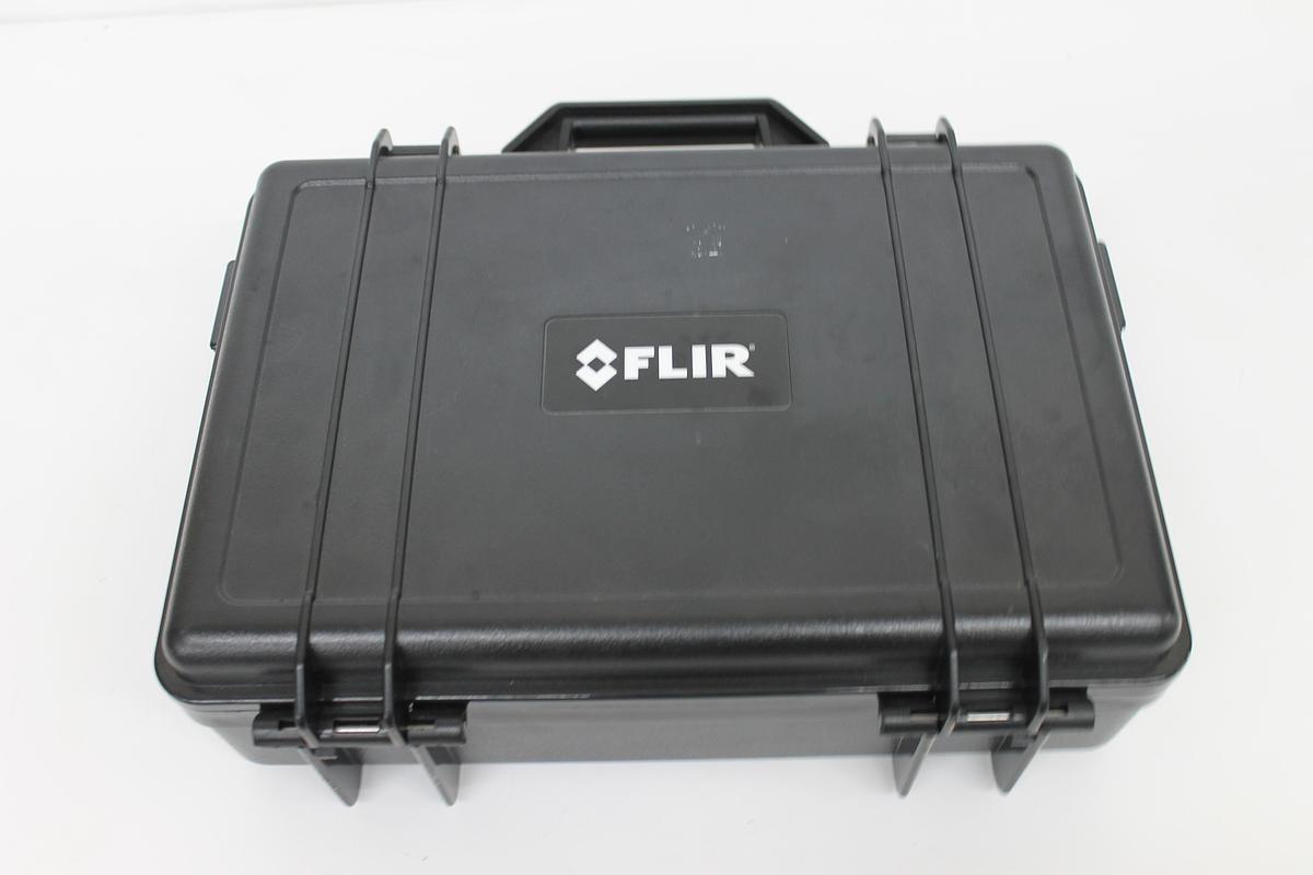 Used Flir i7 Thermal Imaging Camera Set