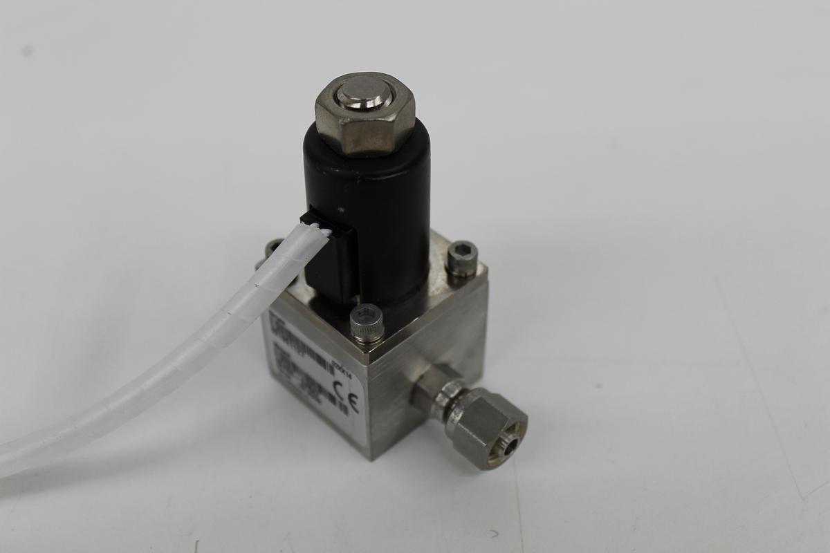 Used MKS 0248A-24847 100 SCCM Solenoid Gas Flow Control Valve
