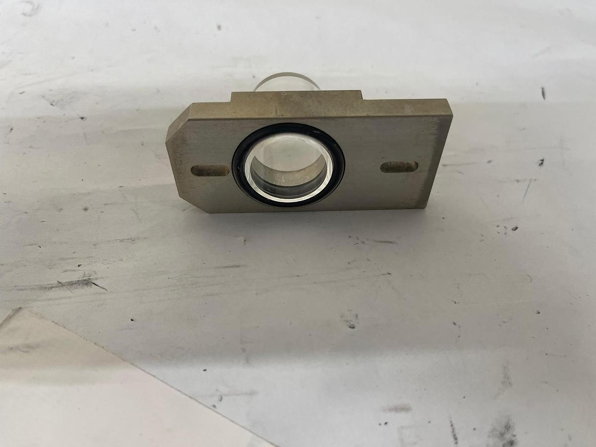 Used Perkin Elmer N8152111 W/ Glass Insert