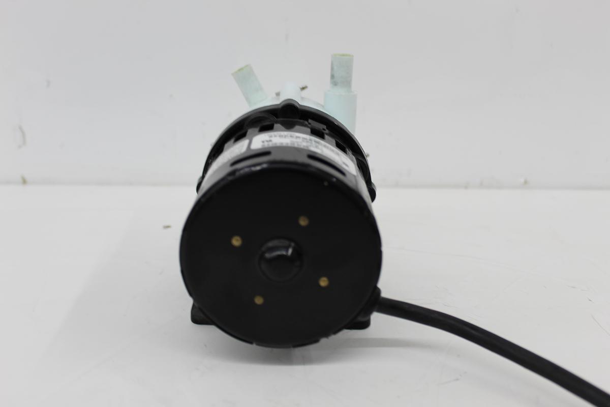 Used Little Giant 1-MD Magnetic Drive Chemical Pump 115V 60Hz 3000 RPM 589002