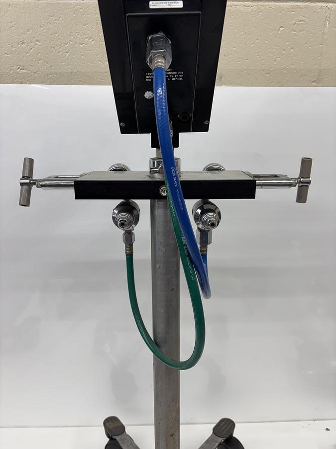Used Matrx MDM Dental Nitrous Oxide Flowmeter with Pressure Gauges and Cart