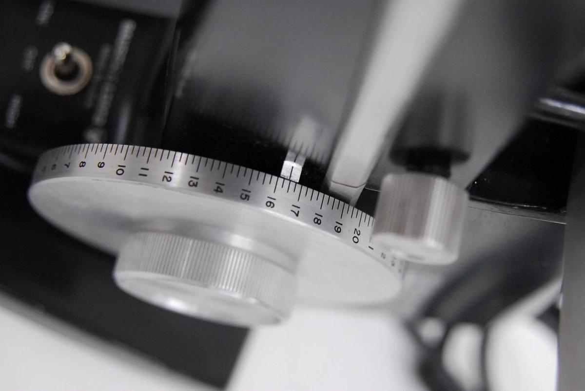 Used Bausch & Lomb 71-26-61 Lensometer (Lensmeter)