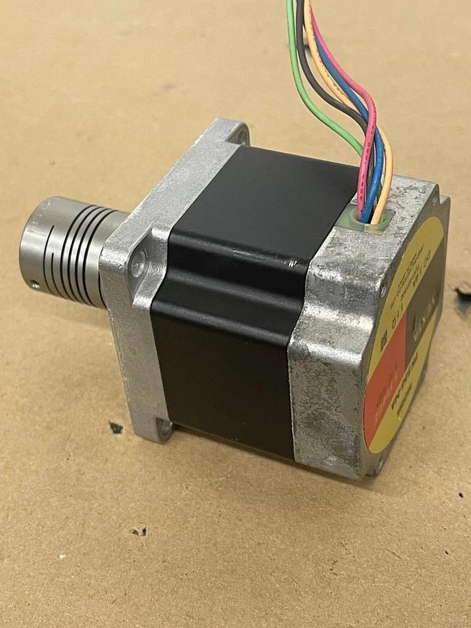 Used Oriental Motor Vexta PK566-NA Stepping Motor 5 Phase W/ HELI-CAL