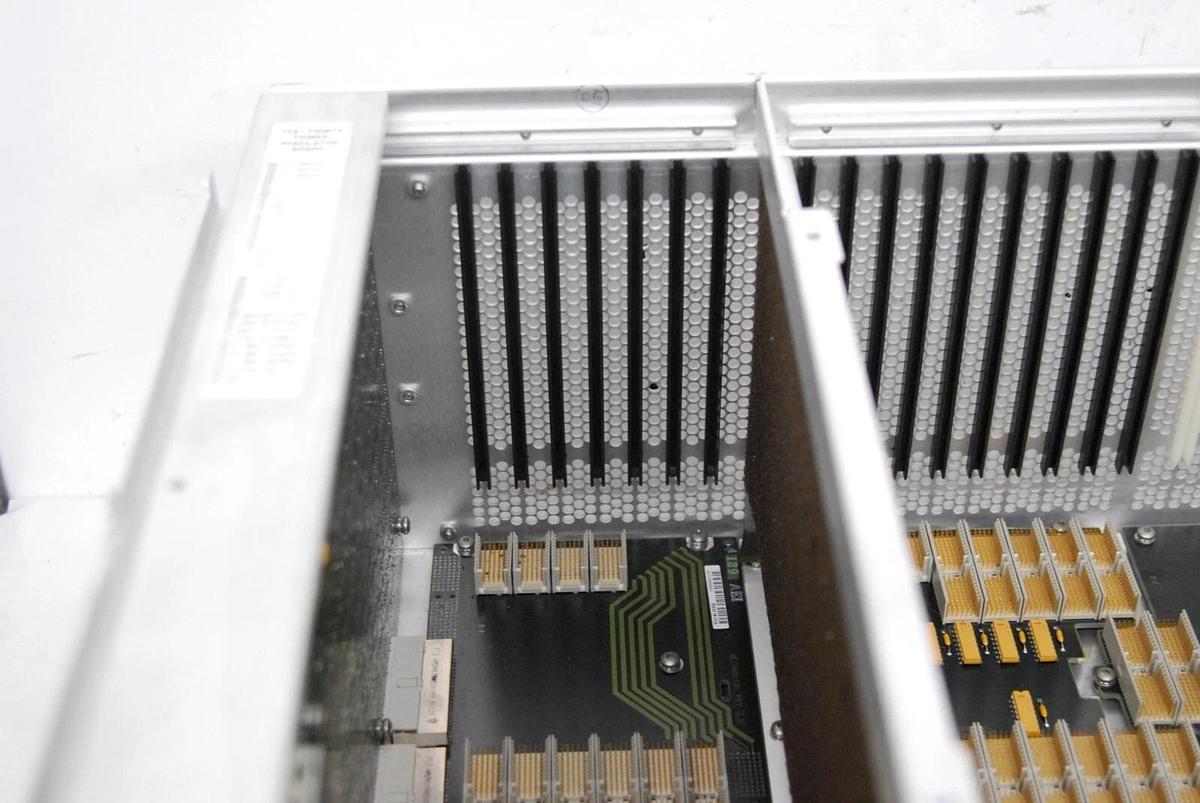 Used Aligent SONOS 5500 E-Box W/ Backend, COMM, Digital, I/O, Distribution Boards