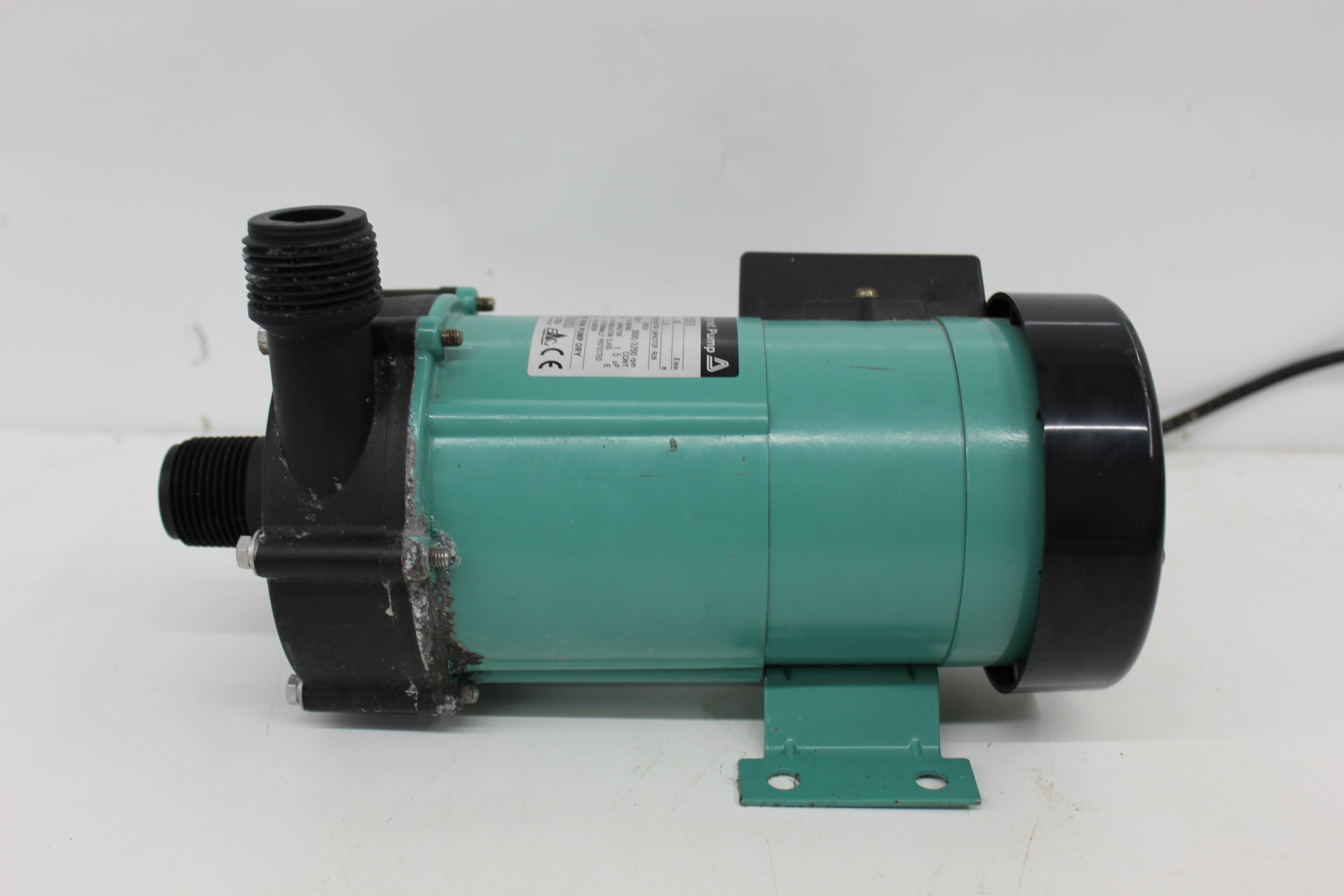Used Iwaki MD-55FX Magnetic Drive Centrifugal Pump 220/240V
